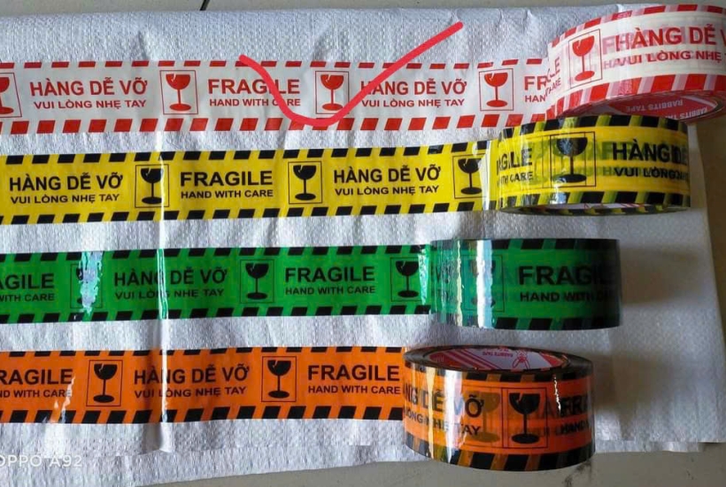 Ứng dụng băng keo dán thùng trong ngành vận chuyển và logistics